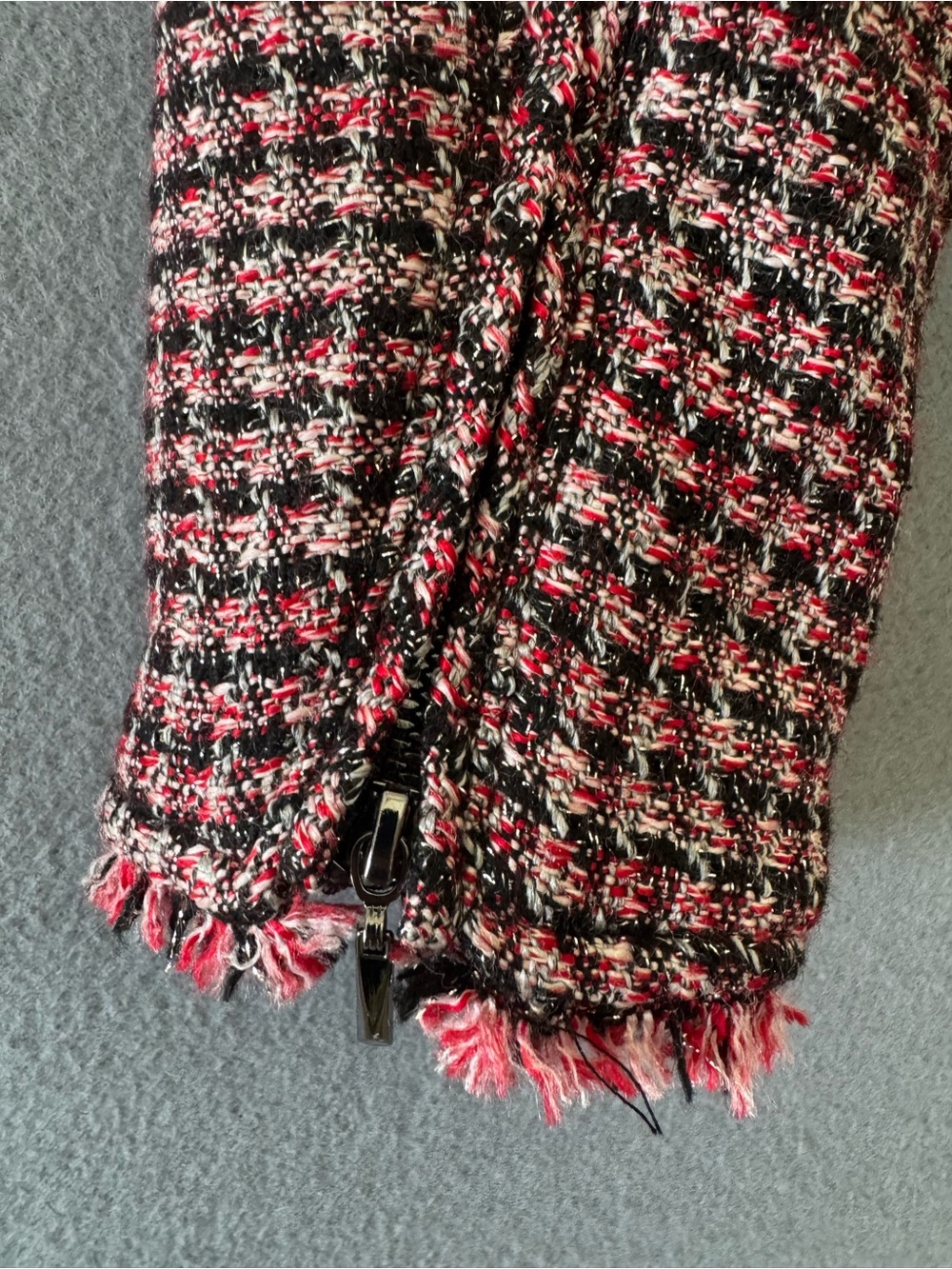 White House Black Market Womens 4 Tweed Moto Jacket Red Black Fringe Metallic - Picture 12 of 14